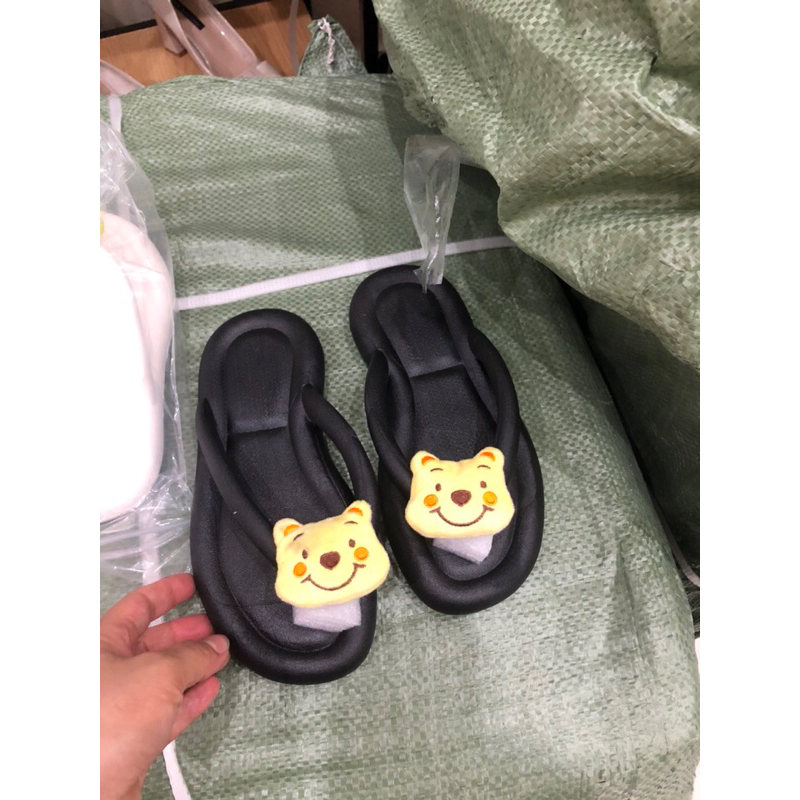 Dép tông gắn thú bông