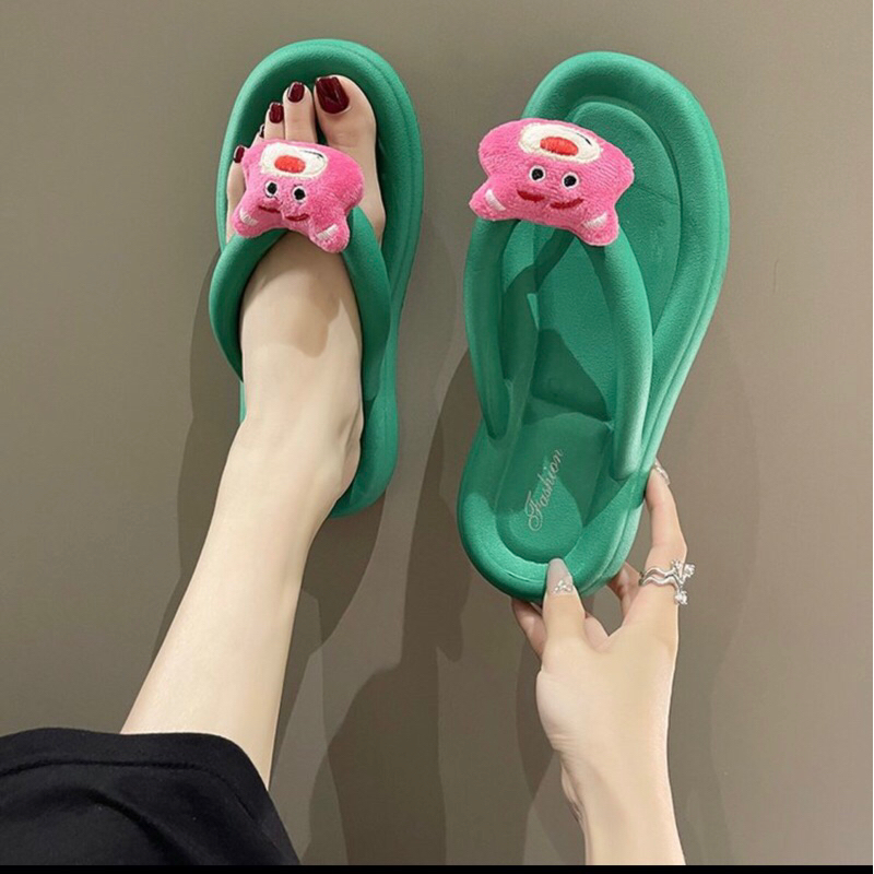 Dép tông gắn thú bông