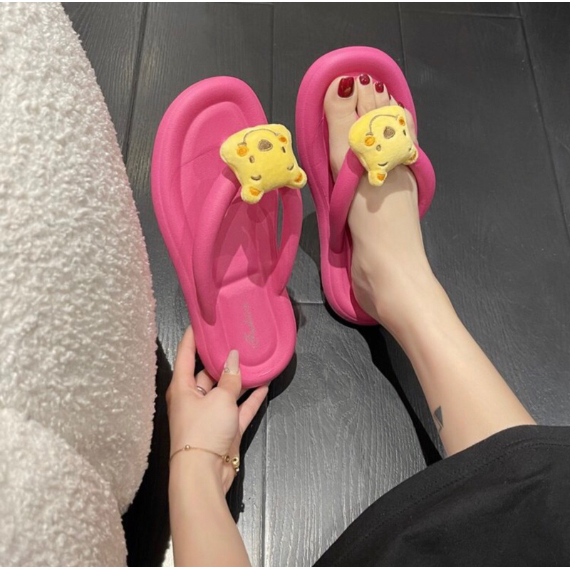 Dép tông gắn thú bông