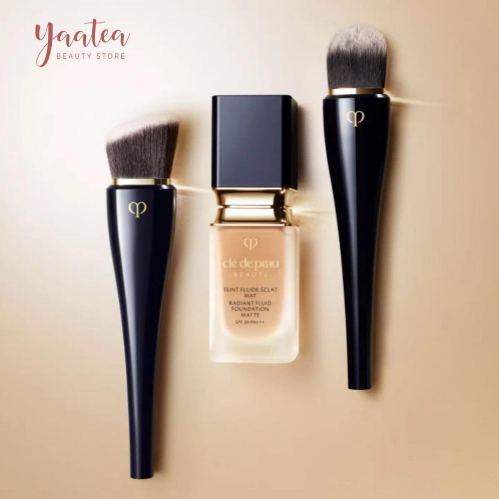 Kem Nền Cle De Peau Radiant Fluid 35ml - L10 Very Light Ivory