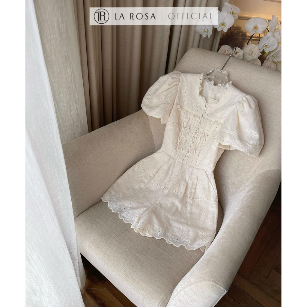 Jump suit Thêu Hoa Nổi, Cổ Nhún Tay Bồng Tiểu Thư LAROSA Thiết Kế Hoạ Tiết Và Cúc Ngọc Tạo Sự Sang Trọng Lịch Sự V941