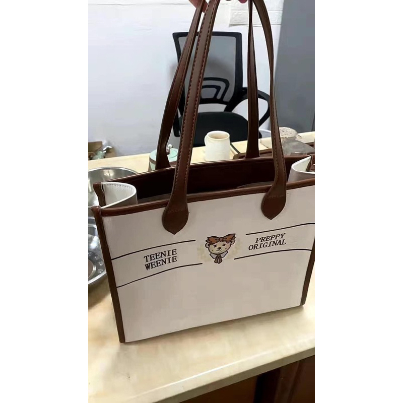 Túi xách tiện lợi đựng nhiều đồ size 35 TeenieWeenie