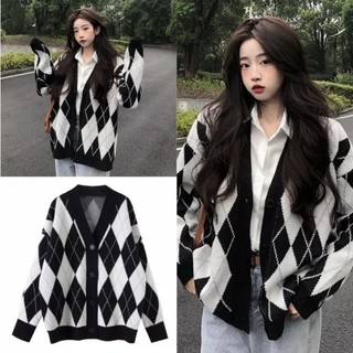 Áo khoác carigan họa tiết kim cương phối màu đen trắng chất nỉ bông dày dặn