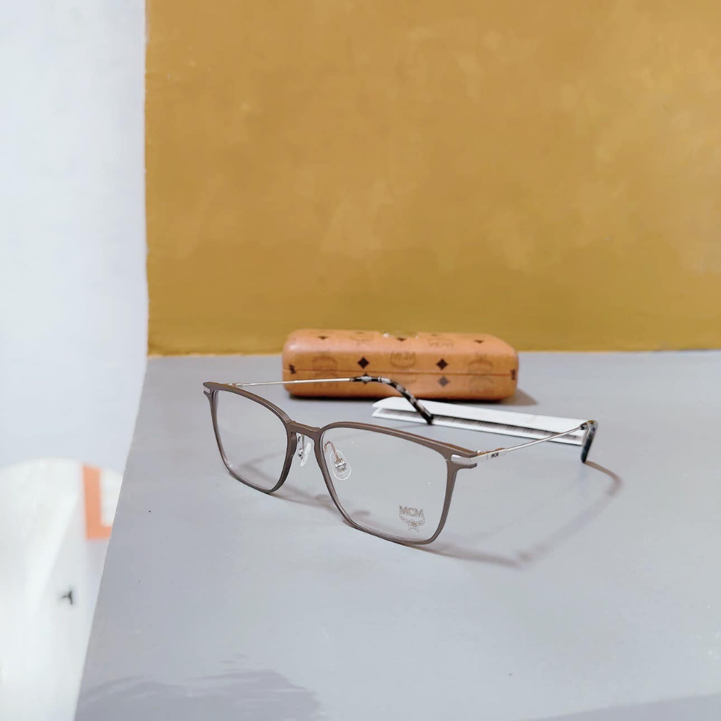 MCM - Gọng cận MCM viền vuông, màu ghi xám lì