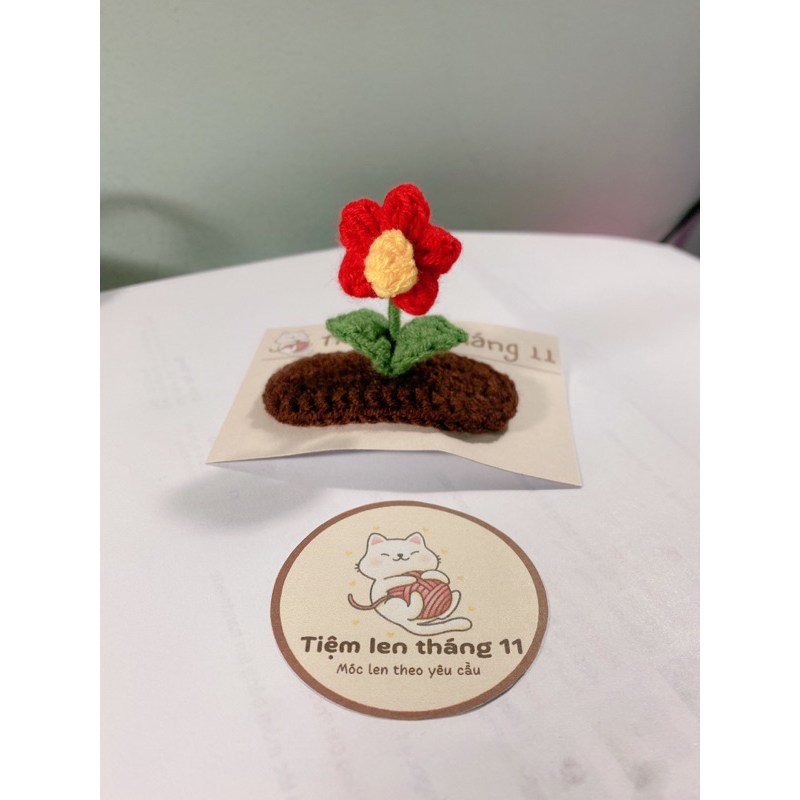 Kẹp tóc cây mầm xinh, hoa 5 cánh bằng len handmade