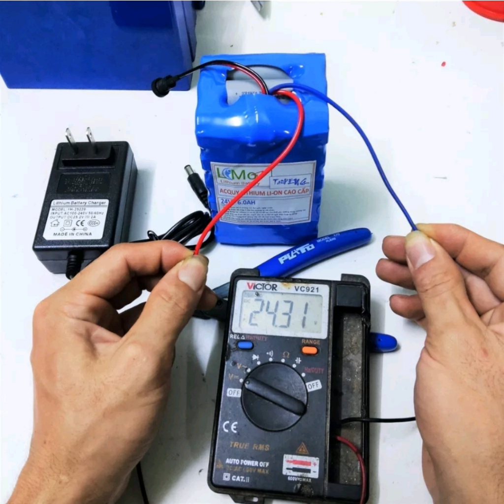 Khối pin 6S 24V 6.0AH. Xả cao 40A. Dùng thay cho acquy xe điện 24V, xe điện trẻ em, Thay bình loa bluetooth..