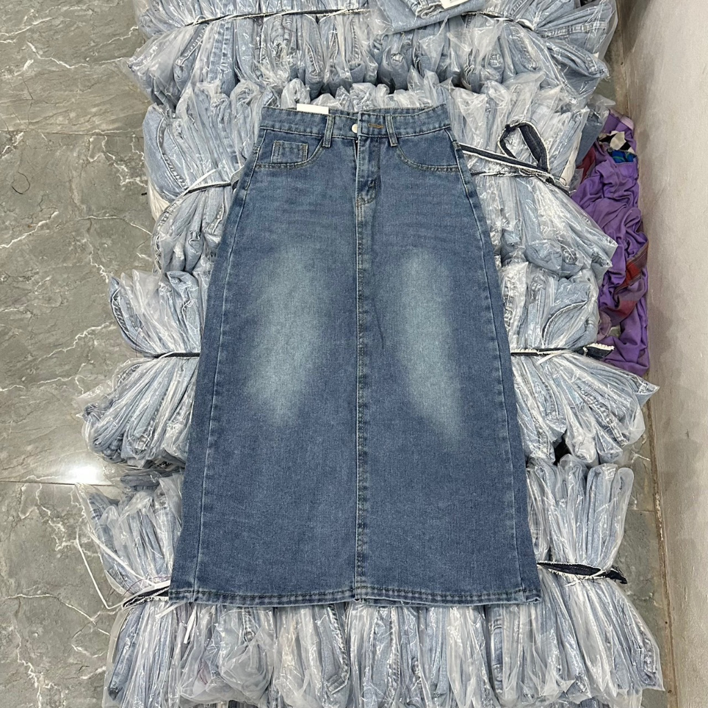 Chân váy jeans xanh dáng dài chữ A xẻ tà phía sau myra Chanvayjeanxesau-P11K1