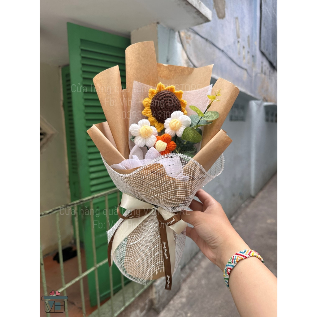 Bó hoa len tặng bạn bè  giá rẻ dễ thương