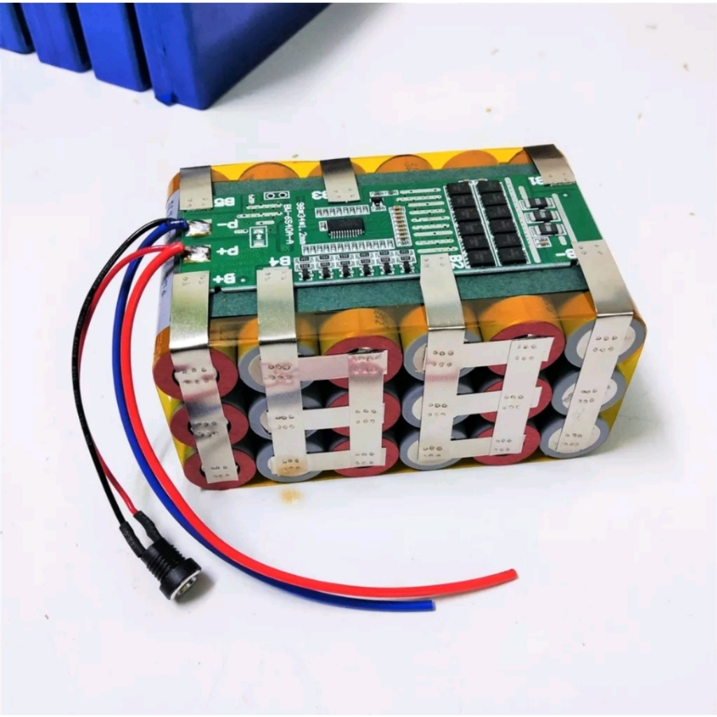 Khối pin 6S 24V 6.0AH. Xả cao 40A. Dùng thay cho acquy xe điện 24V, xe điện trẻ em, Thay bình loa bluetooth..