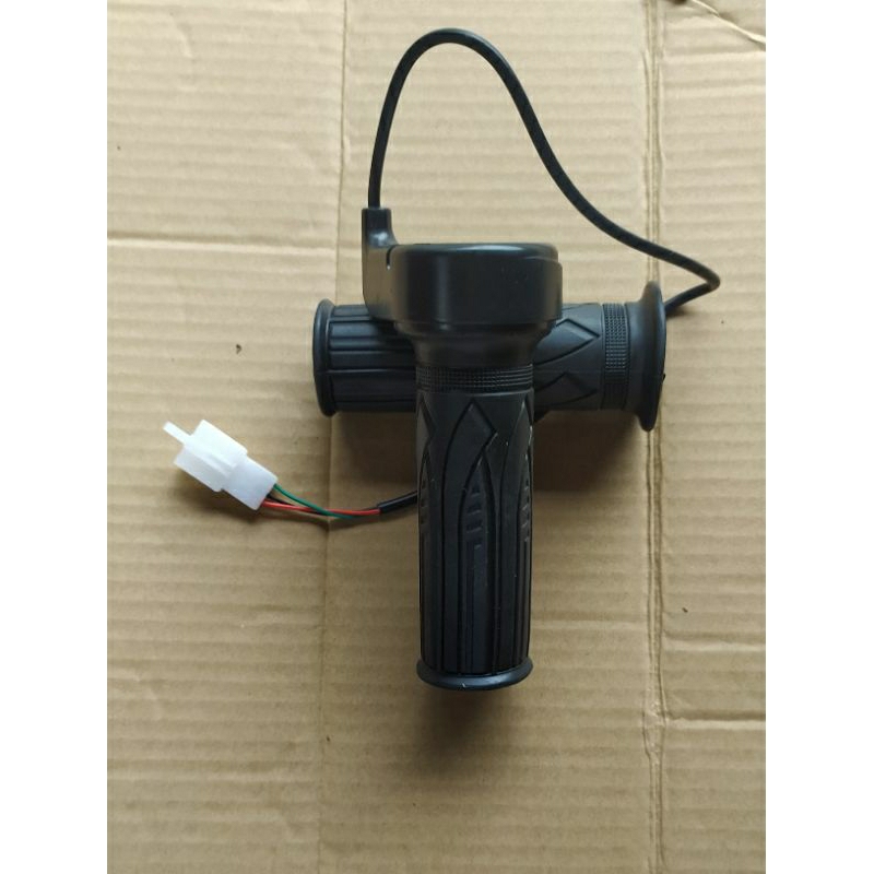 Tay Ga Cao Su Không Nút