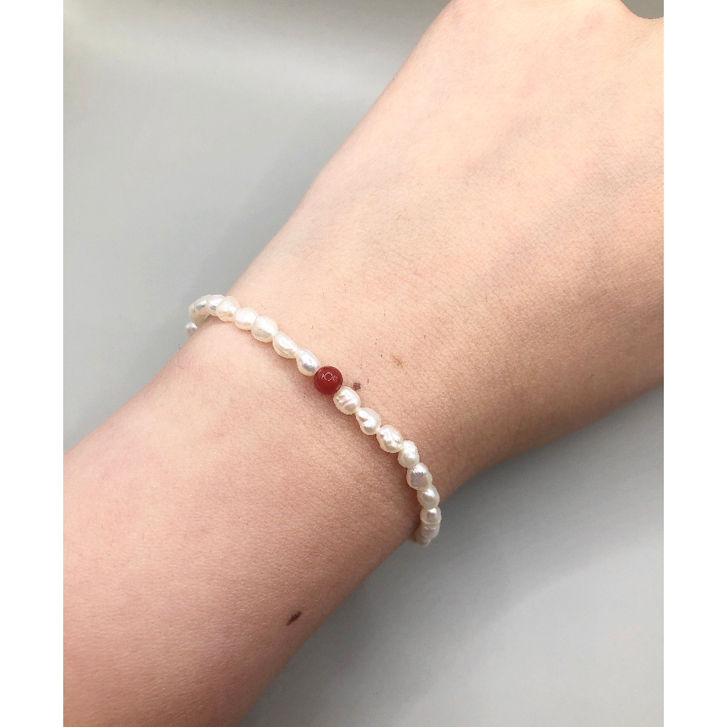 Vòng tay trai gạo nhí bóng đẹp phối đ.á mã não