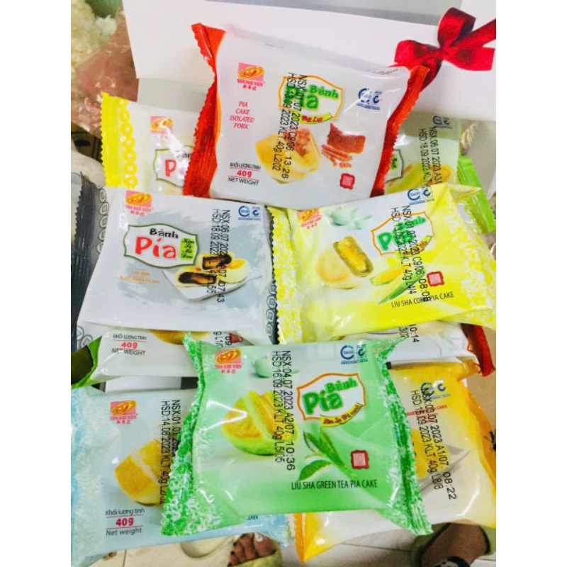 Bánh pía kim sa Tân Huê viên mix đủ vị kim sa