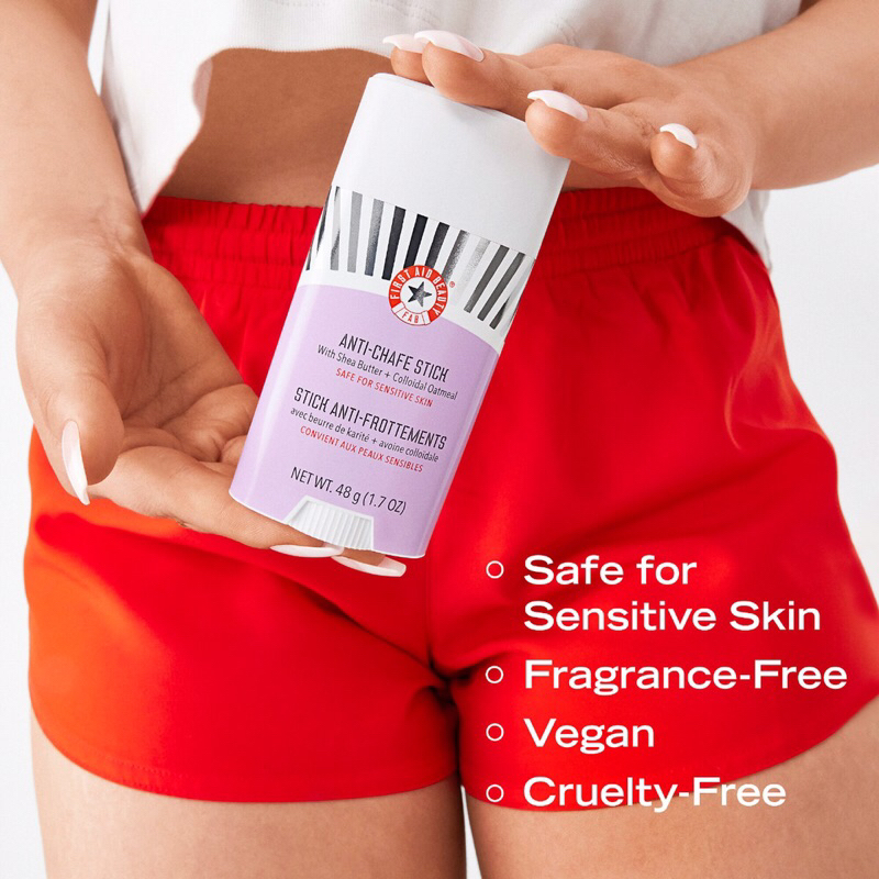 Sáp bôi trơn chống phồng rộp First Aid Beauty ANTI-CHAFE STICK WITH SHEA BUTTER + COLLOIDAL OATMEAL