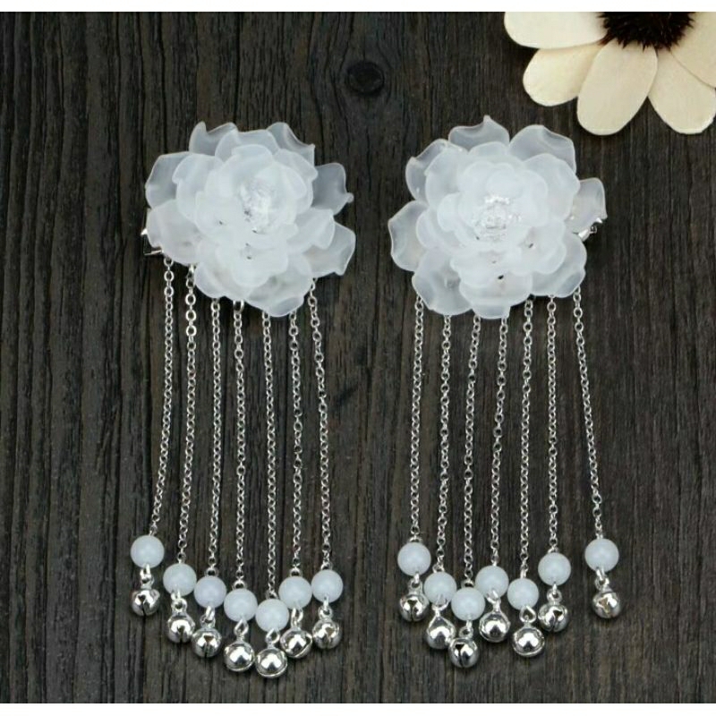 Đôi hoa cài mấn hầu đồng cài tóc