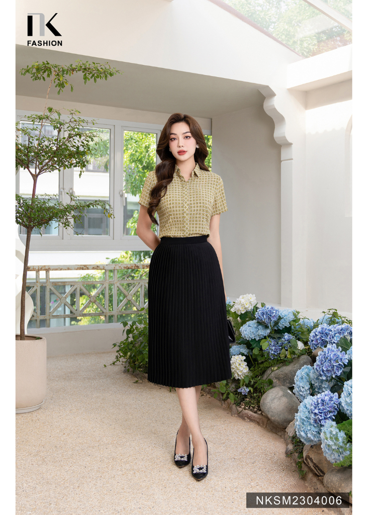 Áo Sơ Mi Cổ Đức Cộc Tay Hoa Vuông NK Fashion Kiểu Dáng Trẻ Trung, Màu Sắc Trendy, Chất Liệu Vải Nhập Cao Cấp NKSM2304006