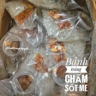 Bánh tráng chấm sốt me
