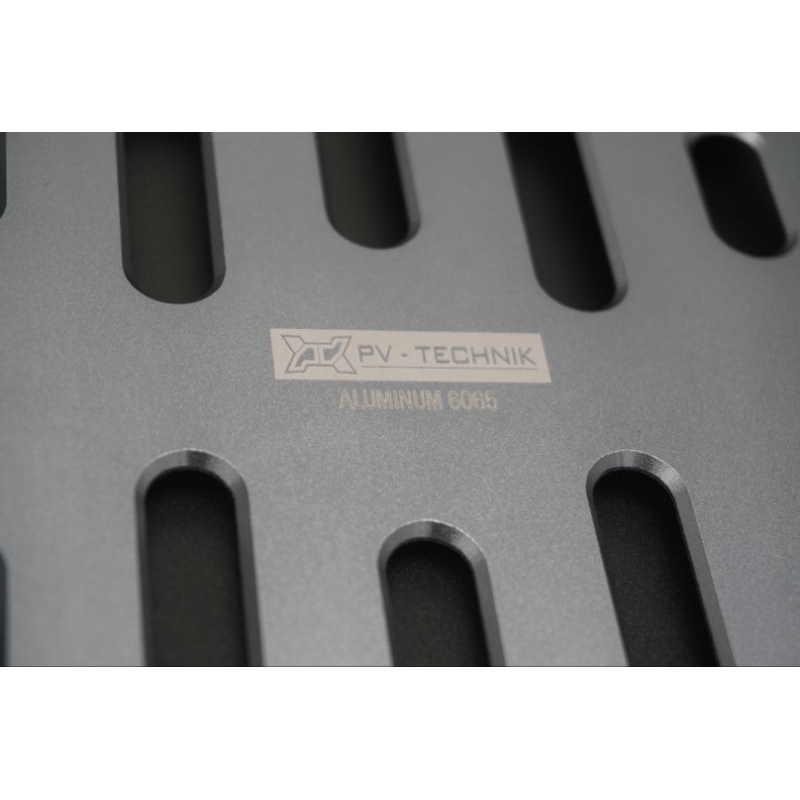 MẶT NHÔM THAY THẾ CHO BAGA TRƯỚC RAIDER FI150 siêu gọn PVTECHNIK