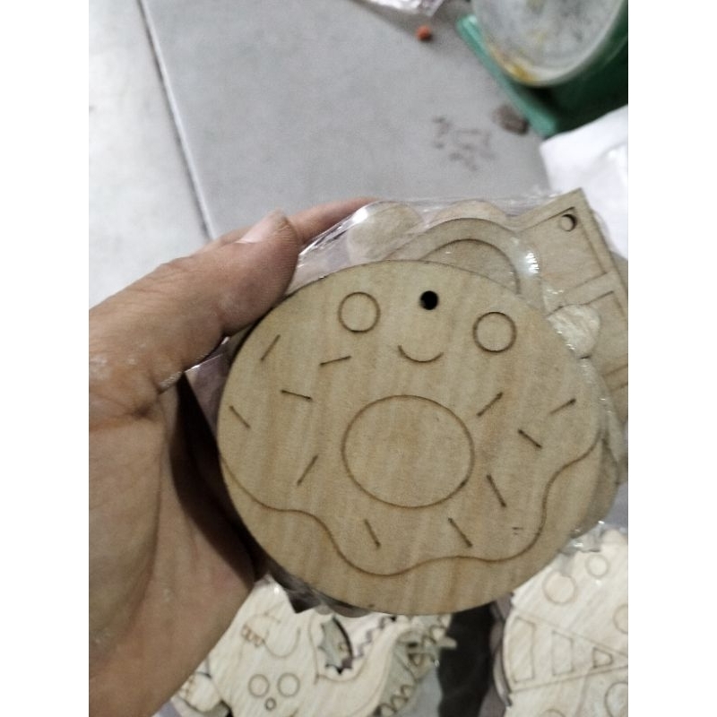 Bộ 10 hình gỗ tô màu