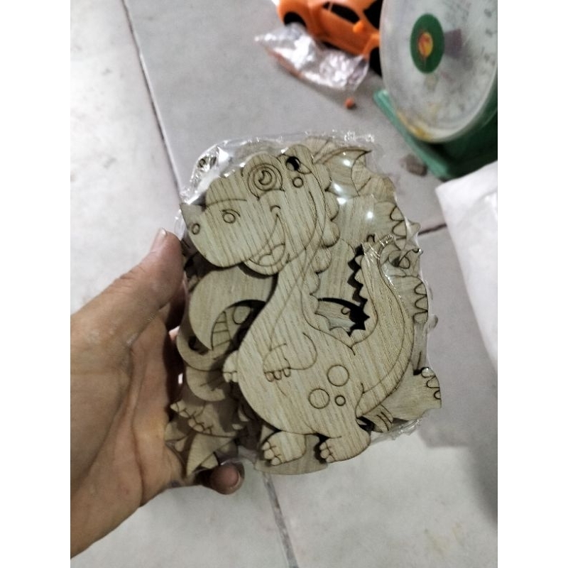 Bộ 10 hình gỗ tô màu
