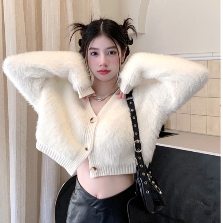 Áo len lông dáng croptop gài nút cổ tim tay dài hàng QC! (hàng sẵn)