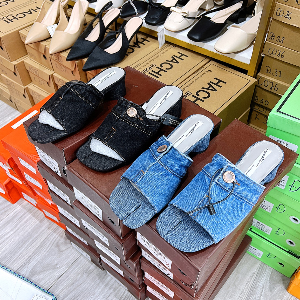 Dép guốc jean quai nút gót cao 3cm hàng QC fulbox 622-6 -  HACHI SHOES
