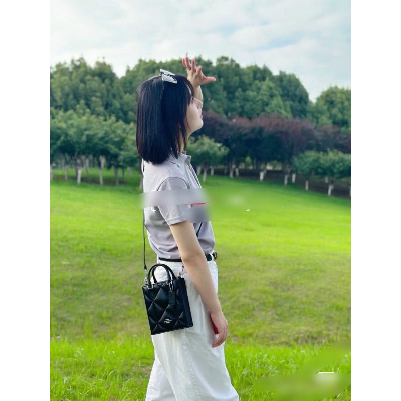 Túi C0ach North South Mini Tote nhỏ xinh