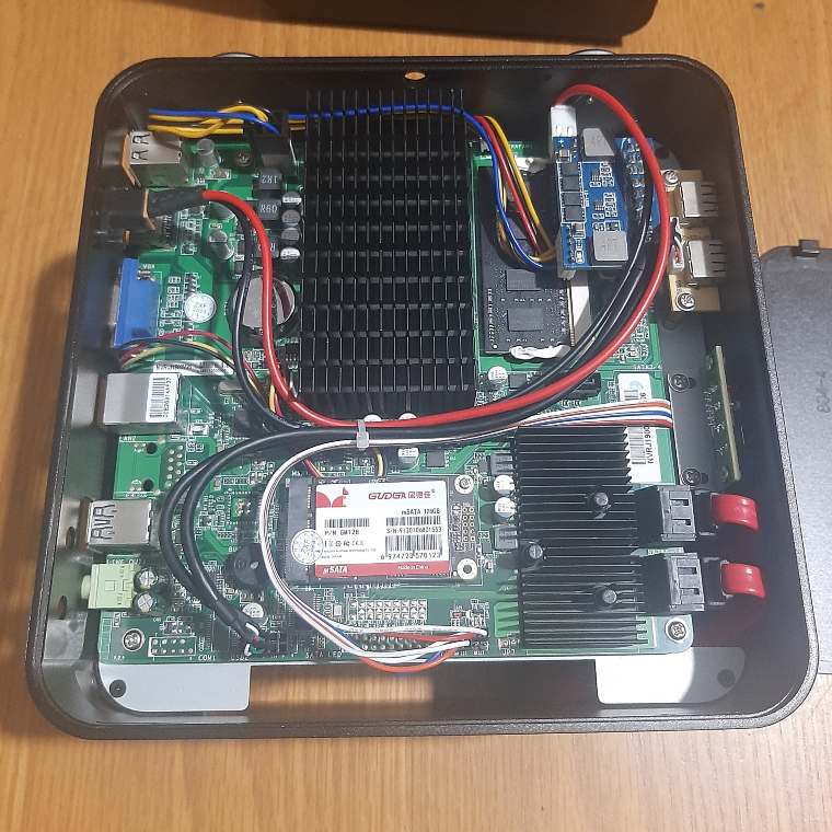 Nas j1900 ram 4G ss 128G mini