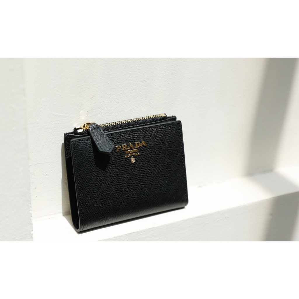 VÍ PRADA MINI CHẤT LIỆU DA XƯỚC
