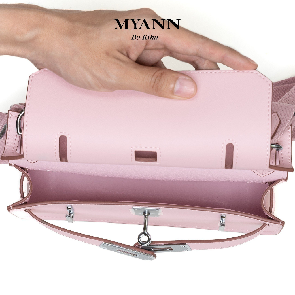 Túi Đeo Vai Da Bò Myann Moana khoá xoay phong cách thiết kế basic phù hợp mọi phong cách