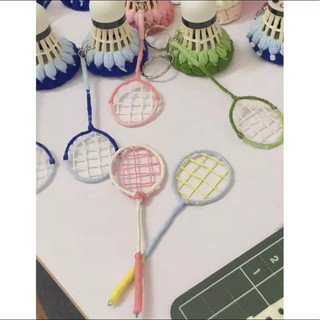 Móc khoá vợt cầu lông và cầu handmade