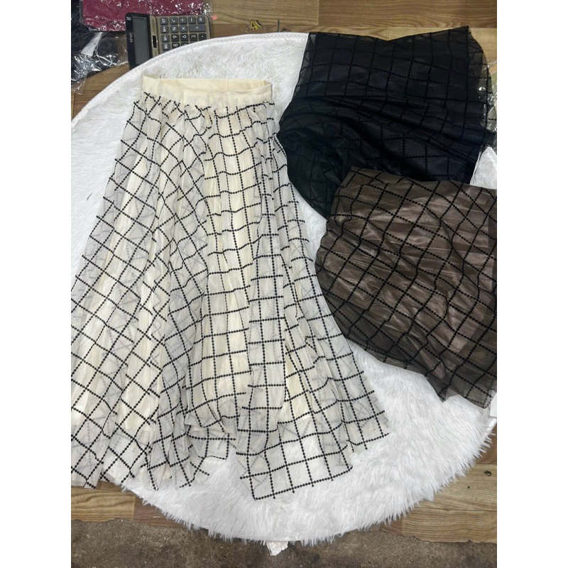 Chân váy kẻ hàng QC mặc được 2 mặt