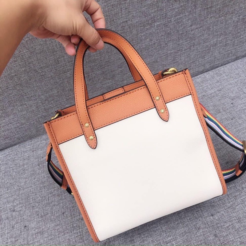 Túi Coach field tote