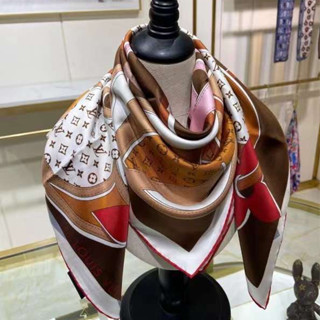 Khăn lụa họa tiết thương hiệu, khăn khâu viền tay bản vuông 90x90cm - Hàng có sẵn