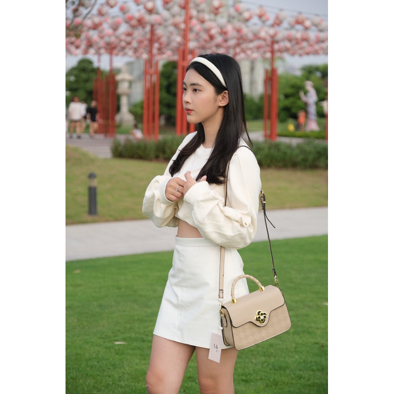 Túi xách hoa trà xoay đeo tréo đeo vai cầm tay đi tiệc đi chơi, làm quà tặng gia đình, người thân