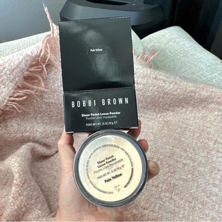 Phấn Phủ dạng bột Bobbi Brown Sheer Finish Loose Powder