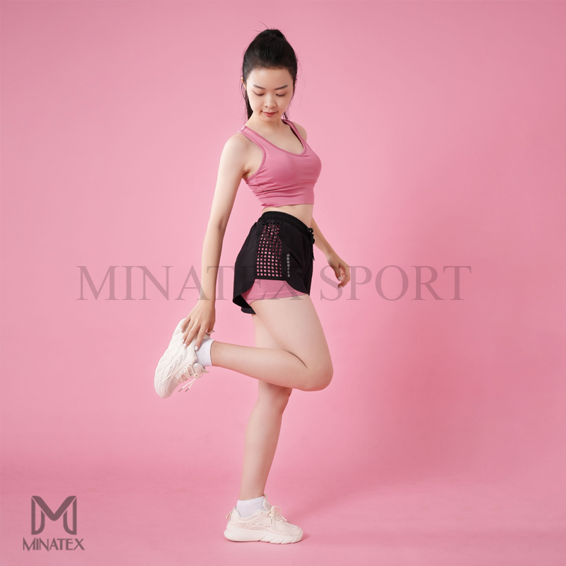 Hình ảnh Bộ bra tập gym yoga earobic cổ tim bo xiết eo kết hợp quần đùi 2 lớp cho nữ Minatex #1
