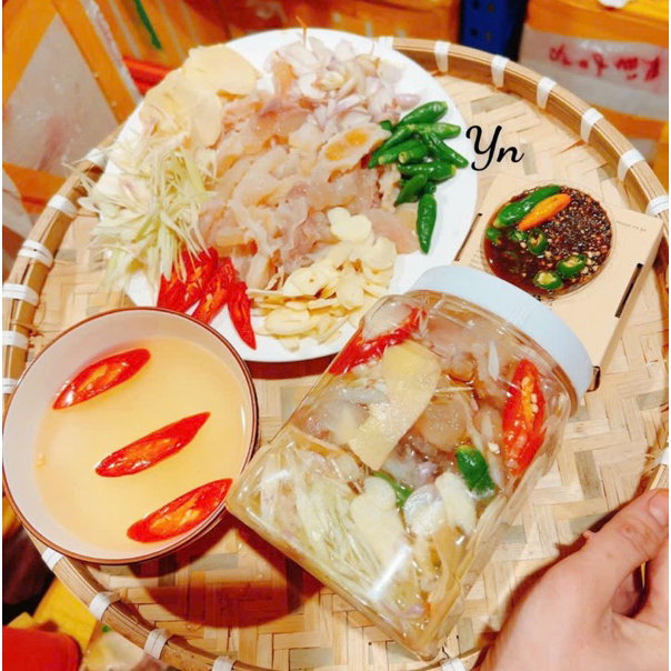 (HCM - CHỈ GIAO HOẢ TỐC) Gân bò ngâm chua ngọt sả tắc hộp 1kg đã tính nước