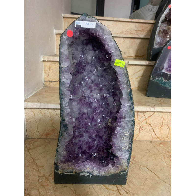 Động thach anh tím hàng thiên nhiên cao cấp