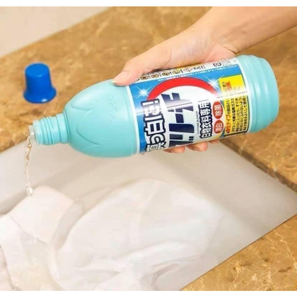 Chai Tẩy Trắng Quần Áo 600ml Rocket Nội Địa Nhật Bản
