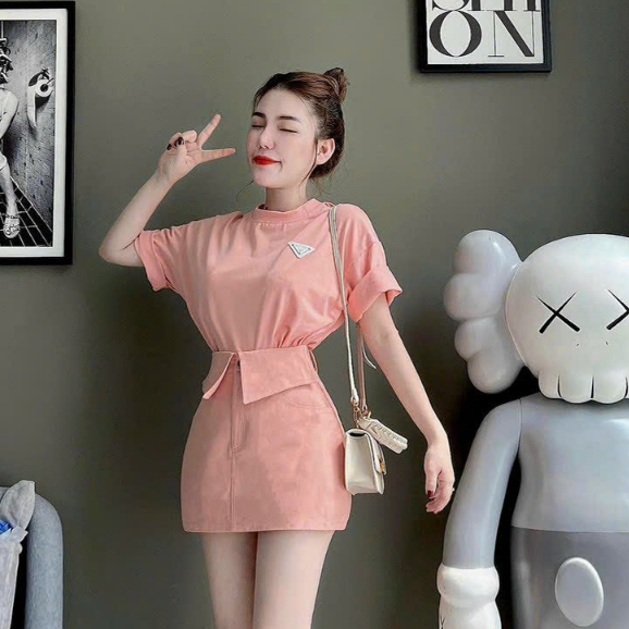 Sét váy tiểu thư áo tay ngắn cổ tròn phối chân váy cạp kiểu kaki màu sắc hồng dịu dàng duyên dáng cho nữ đi chơi đi dạo