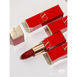 Son môi Valentino Rosso