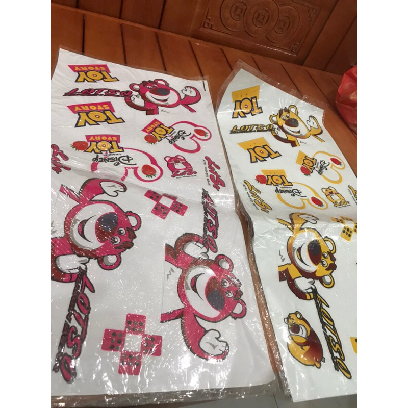 Tem Decal gấu cực đẹp dán xe