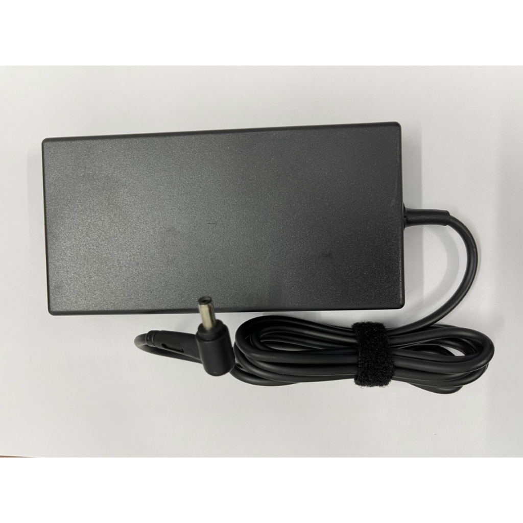 Sạc 20V 12A 240W ADAPTER FIT MSI STEALTH GS66 12UHS 12UGS 4.5mm TIP