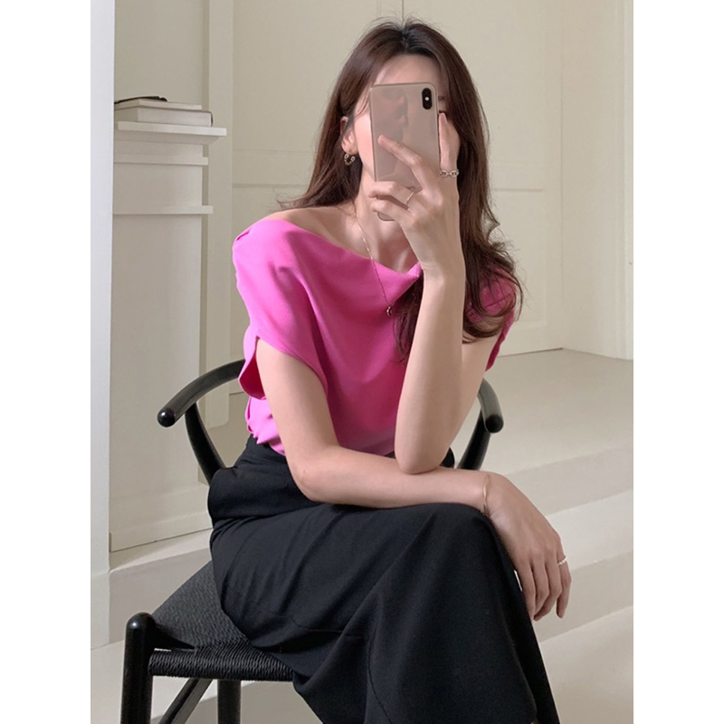 Áo lệch vai thanh lịch