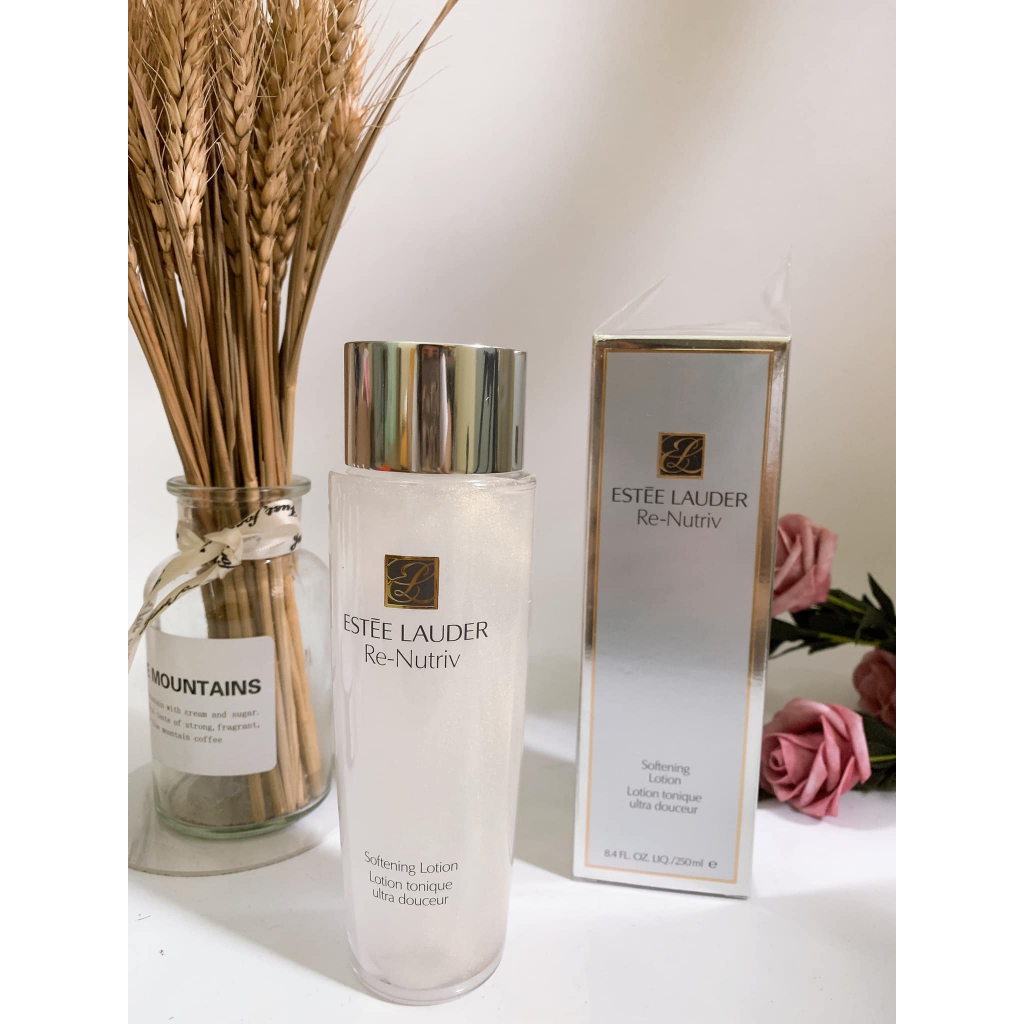 Toner vàng chống lão hóa Estee Lauder Re-Nutriv Softening Lotion