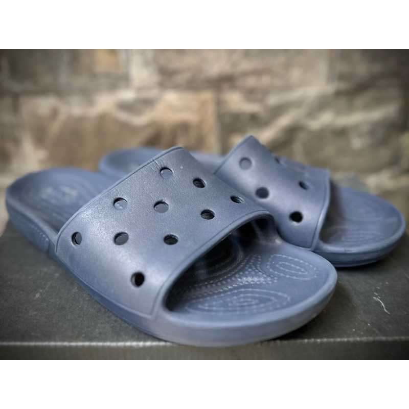 Dép Crocs quai ngang