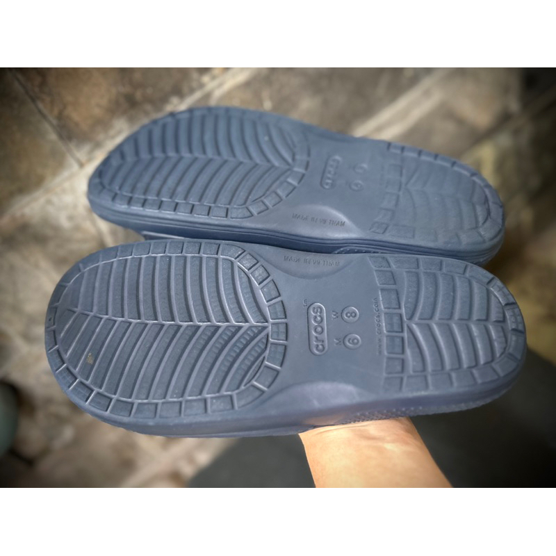 Dép Crocs quai ngang