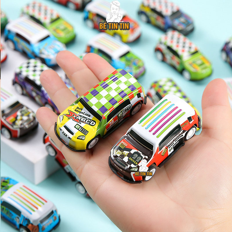 Đồ chơi xe hơi, ô tô màu hỗn hợp graffiti địa hình 6,8cm (Giao 1 xe ngẫu nhiên)