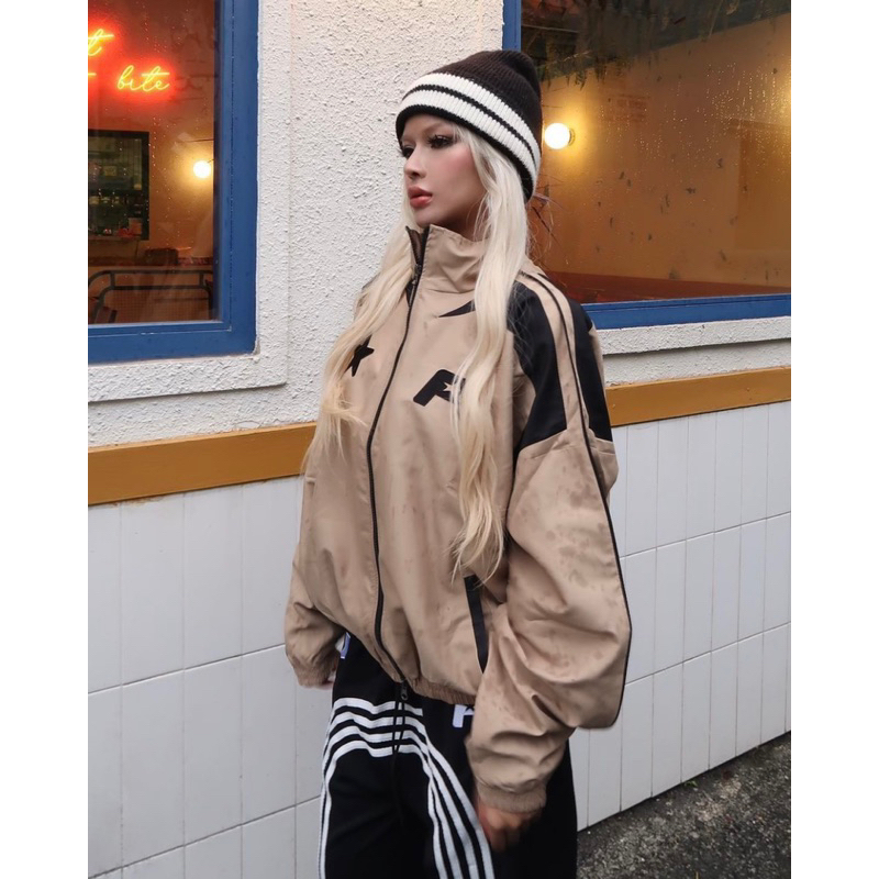 Áo khoác dù ngôi sao 2 lớp logo thêu - Star Jacket PhonChay.vn