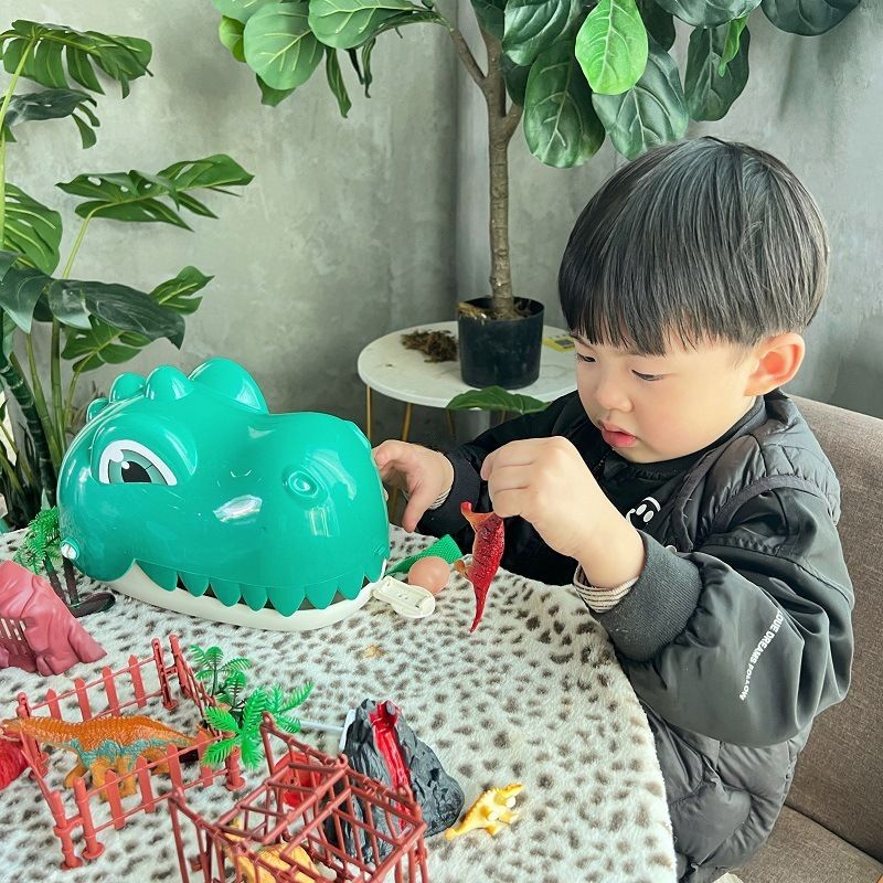 Balo Đồ Chơi Khủng Long Kèm Bộ Đồ Chơi Khủng Long Cho Bé